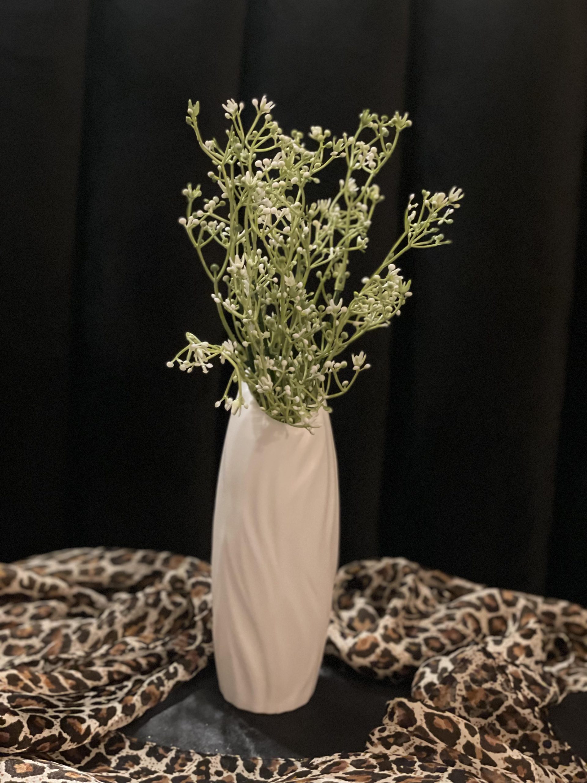Elegant Drift Vase with Baby's Breath