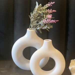 3D Bloom Ring Vase (L) with 2 Lavender Dreams Bunches