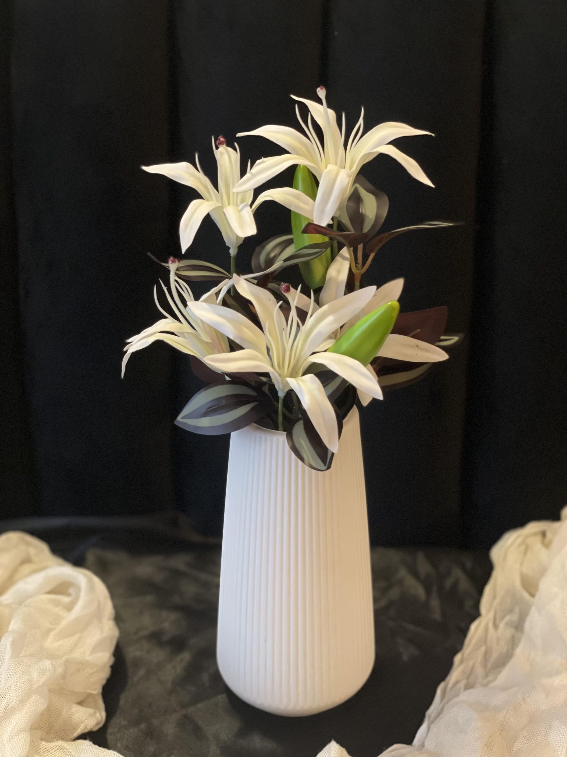 Modern Ribbed Vase (M) with Tiger Lilies